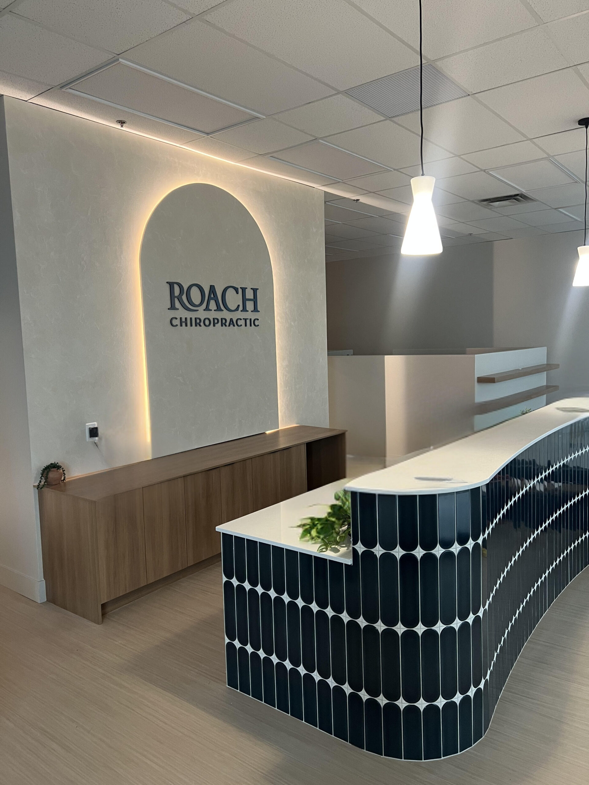 roach chiropractic banner